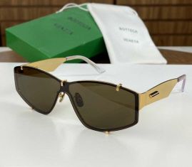 Picture of Bottega Veneta Sunglasses _SKUfw43142563fw